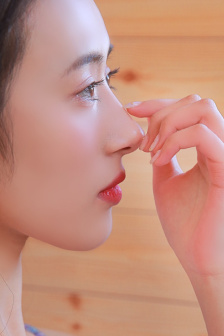漂亮丰满的女邻居